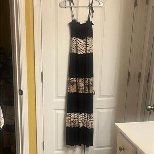 Frank Lyman Design Black and Beige Maxi Dress